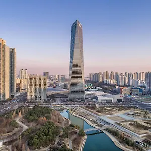 Oakwood Premier 5* Inchon