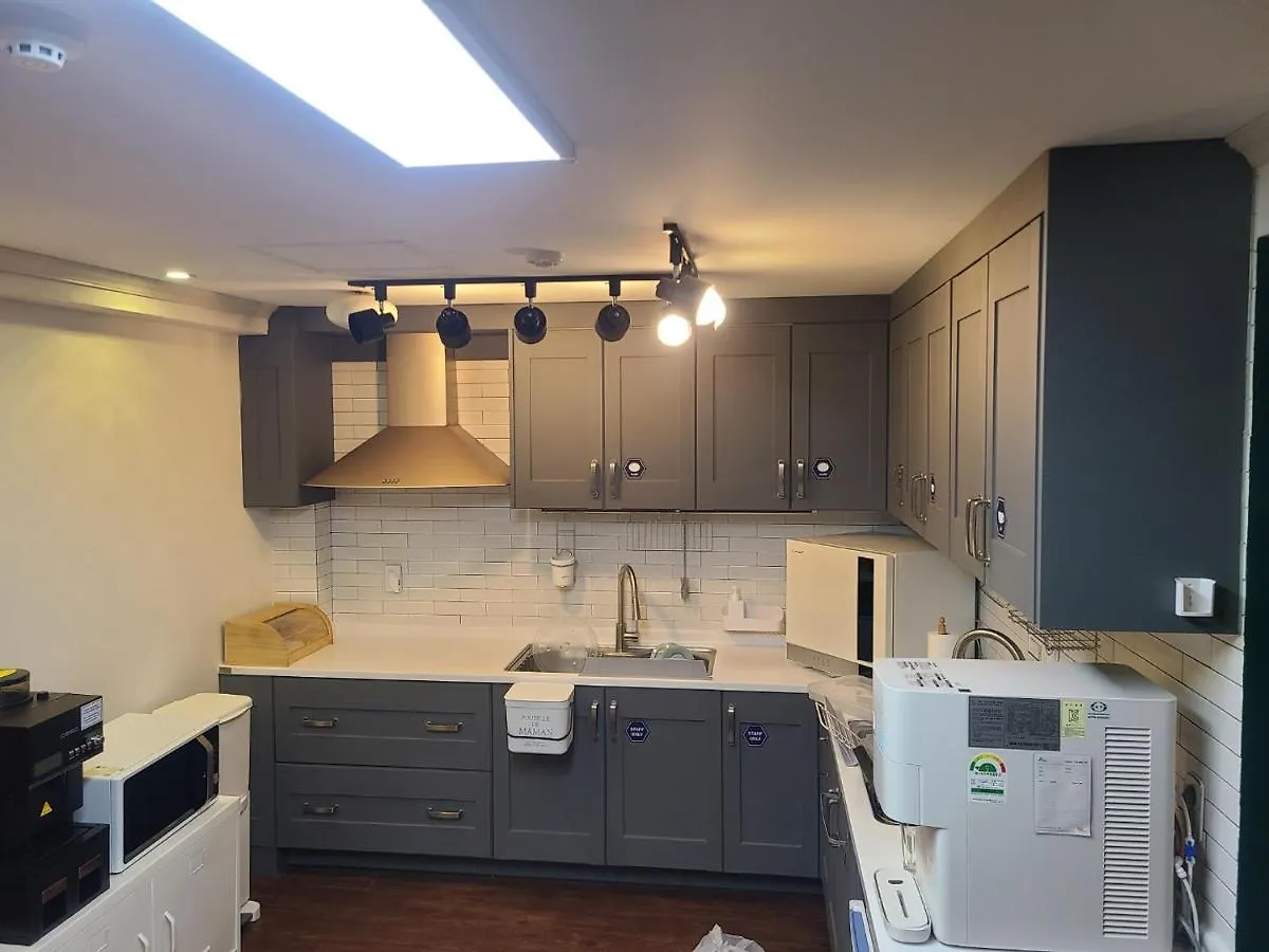Maison d'hôtes Elephant Hostel Nampo Busan