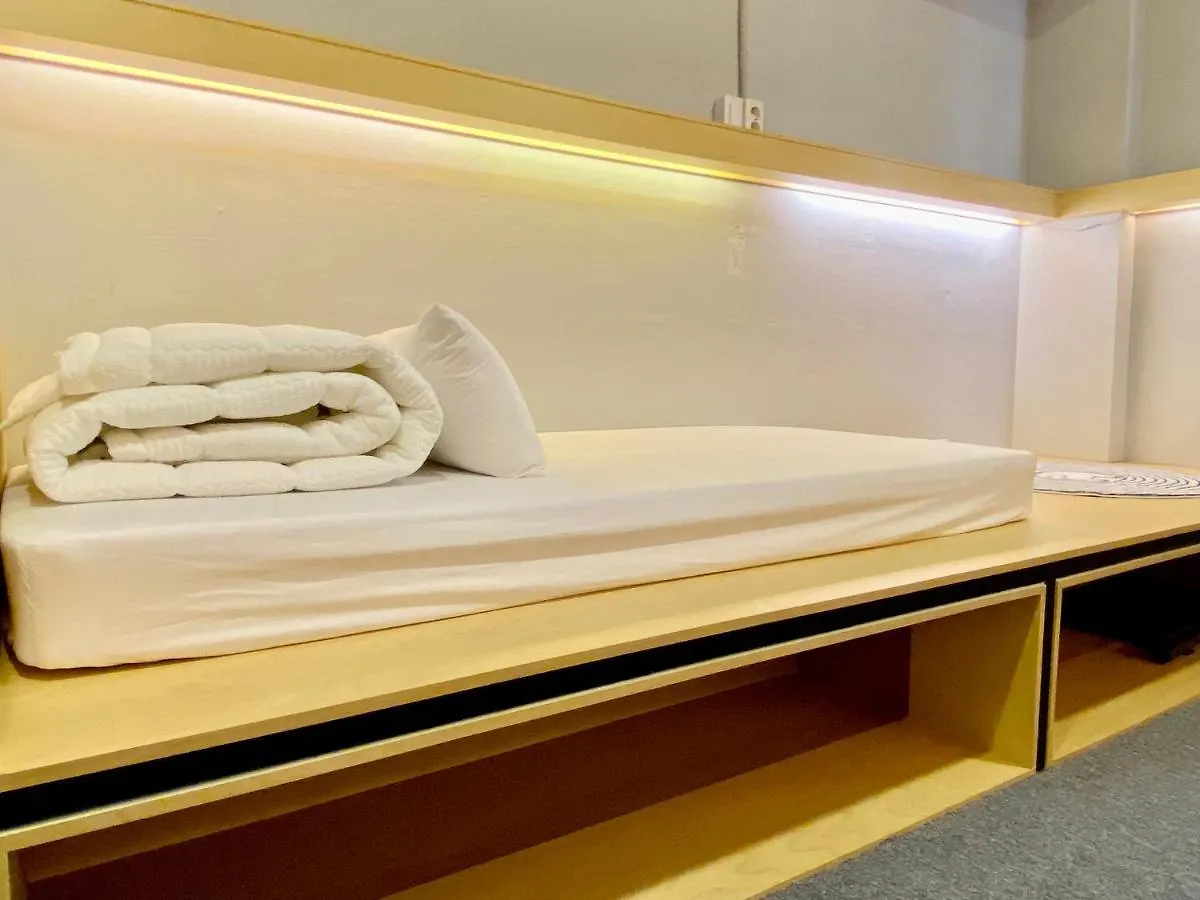 Elephant Hostel Nampo Пусан Гостевой дом