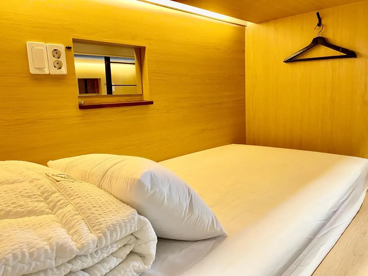 Elephant Hostel Nampo Пусан Гостевой дом