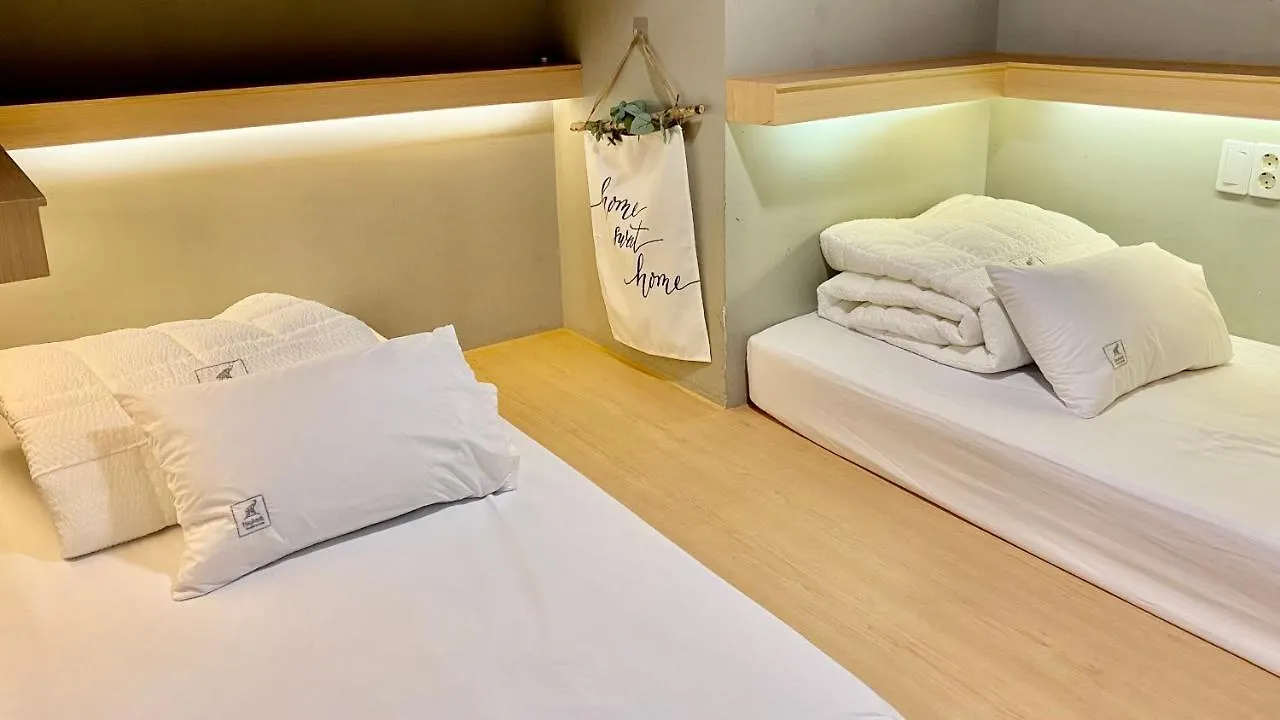 Elephant Hostel Nampo Пусан