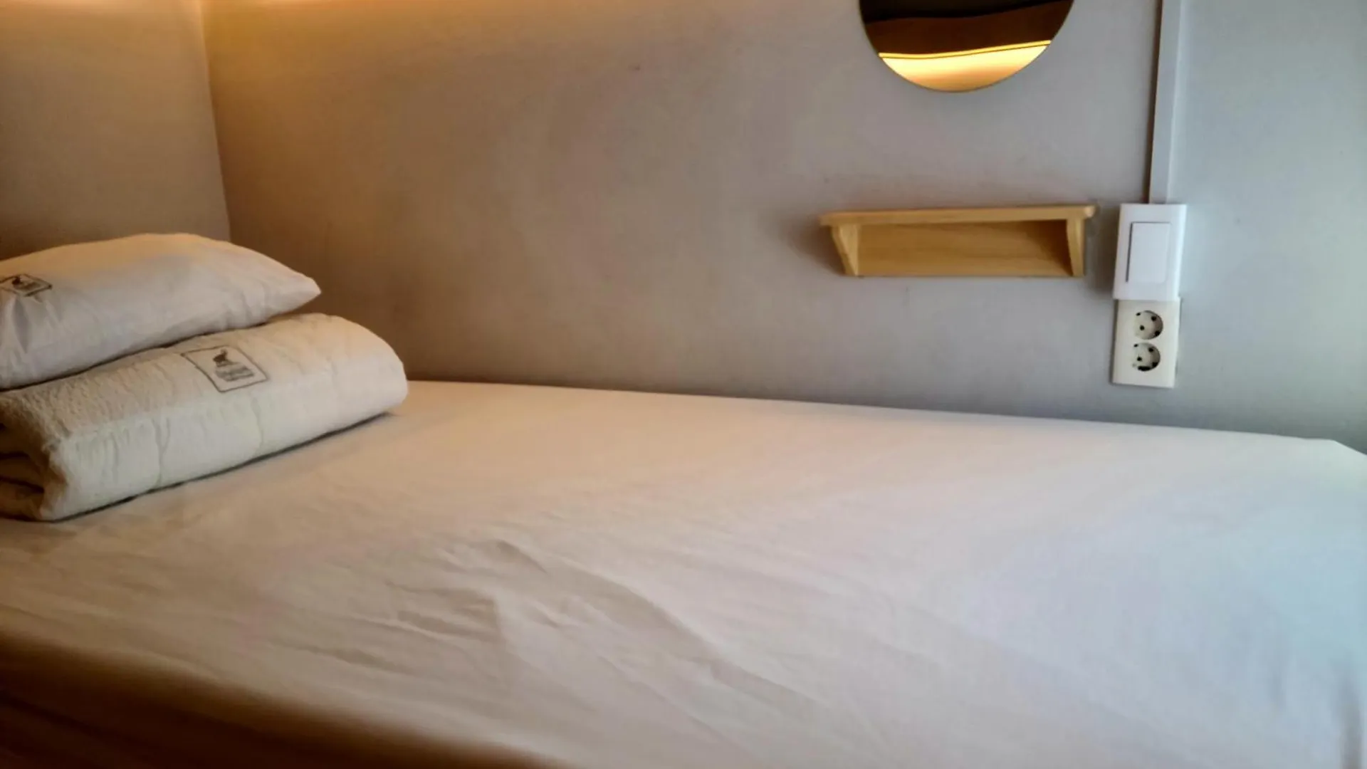 Elephant Hostel Nampo Пусан Южная Корея
