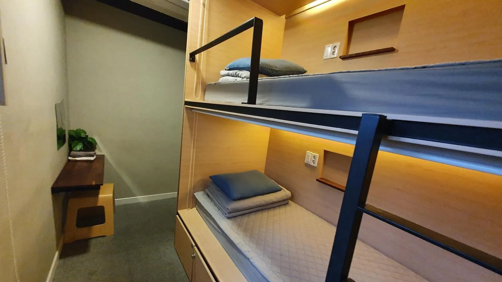 Elephant Hostel Nampo Busan Gasthof